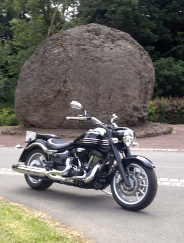 Die Midnight Star vor der "Lava-Bombe" in Strohn